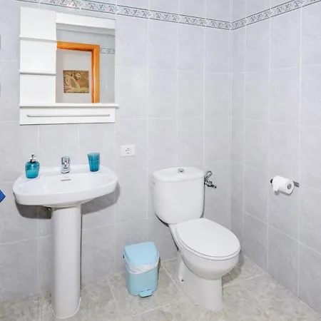 Apartamento 5 Bajo * 阿列塔